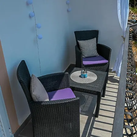Apartment Andela Razanj