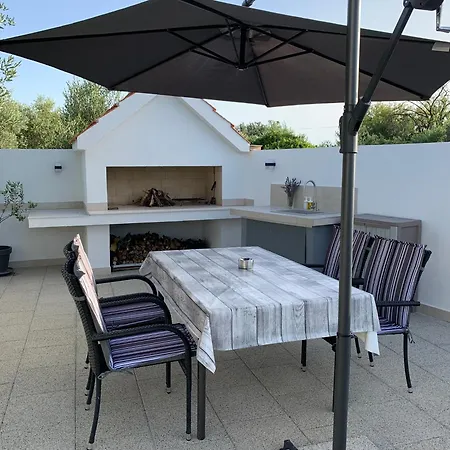 Andela Apartment Razanj