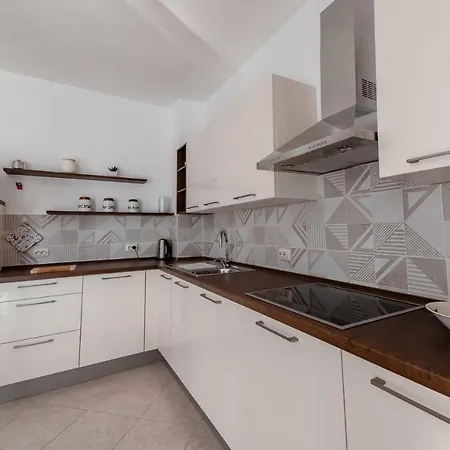 Apartment Andela